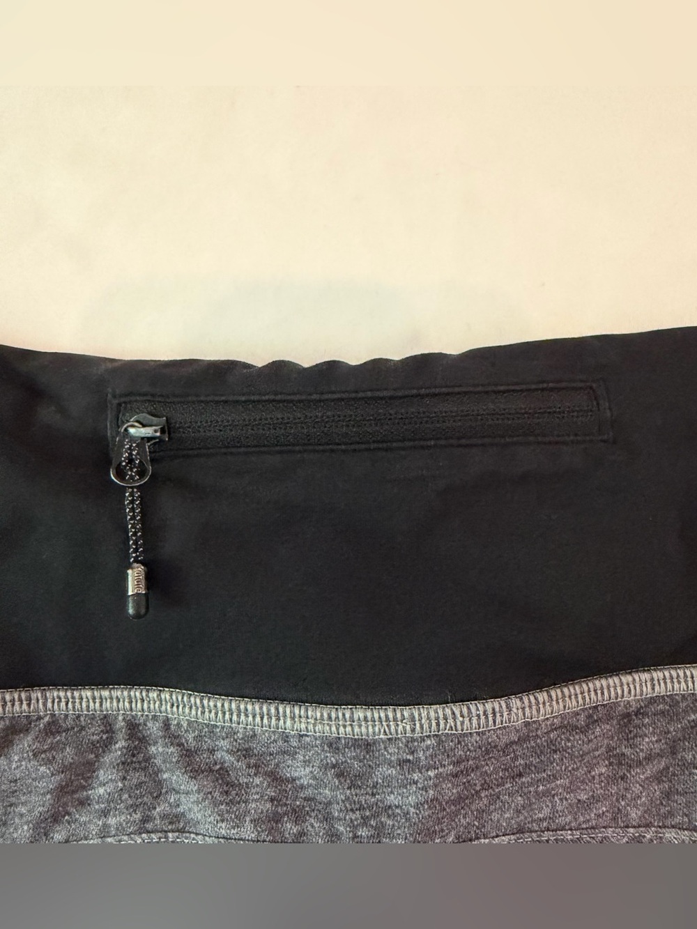Lululemon Speed Up Shorts Gray Black 4” Inseam Running Athletic Size 10 - Picture 4 of 6